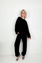 Afbeelding in Gallery-weergave laden, Sweater Isla - Black
